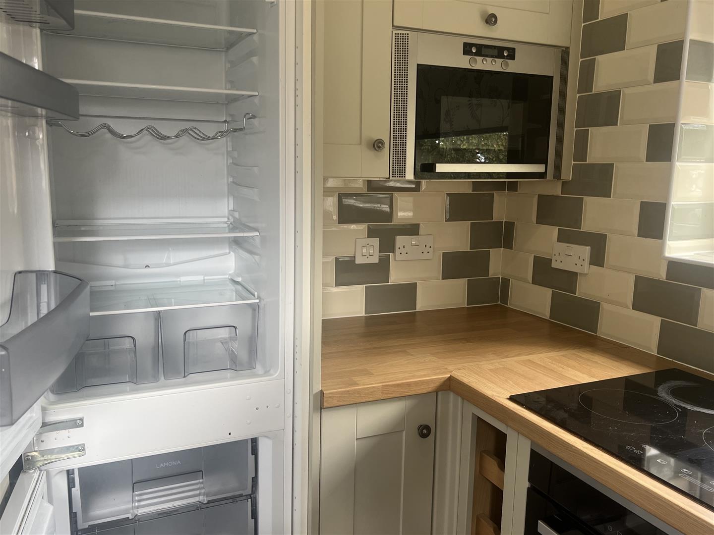 Flat Harringworth Court in Walsall