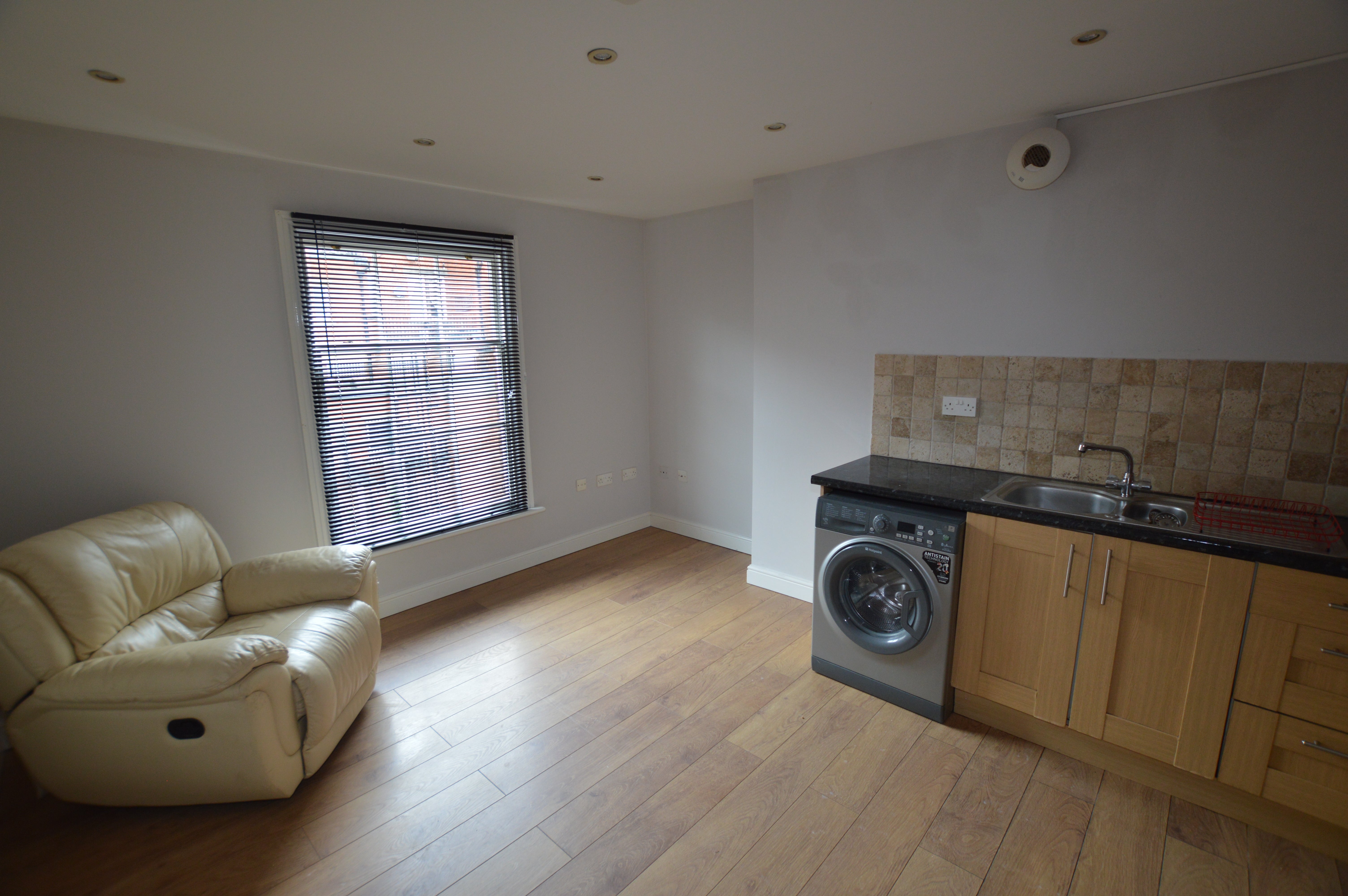 Flat Ashgate Road in Sheffield