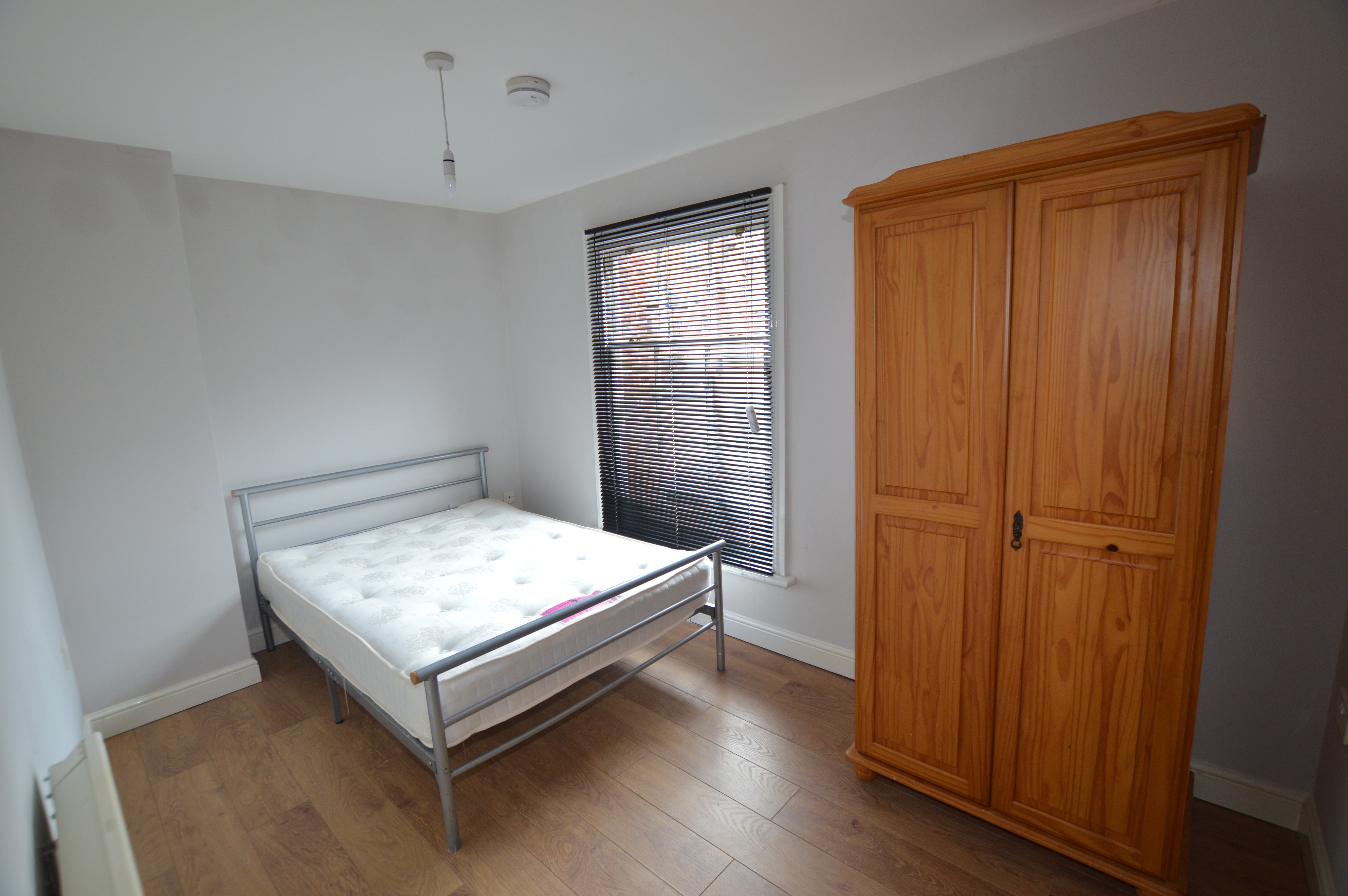 Flat Ashgate Road in Sheffield