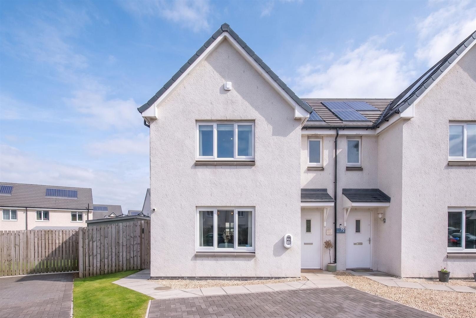 House Drumeuther Way in Kinross