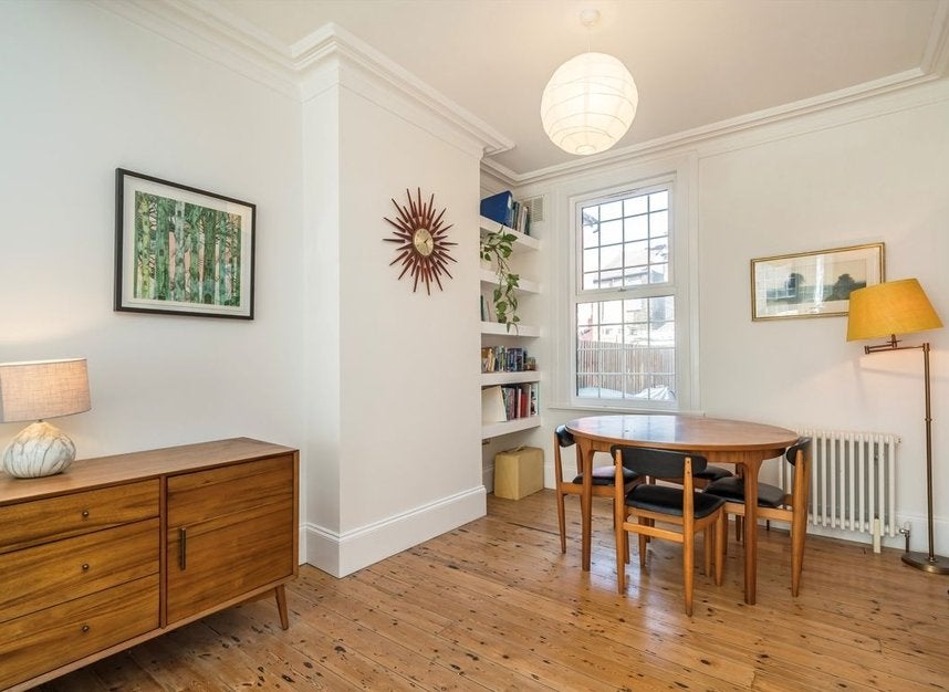House Doggett Road in Greater London