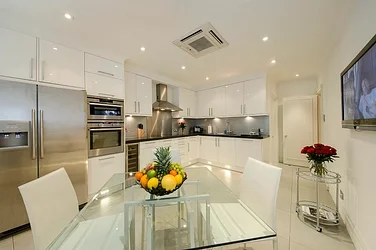 Flat Wilton Place in City of Westminster