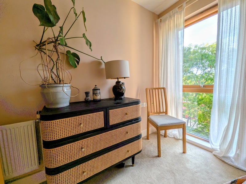 Flat Westwood Hill in Greater London