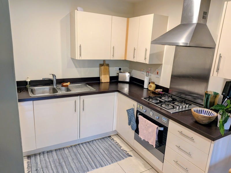 Flat Westwood Hill in Greater London