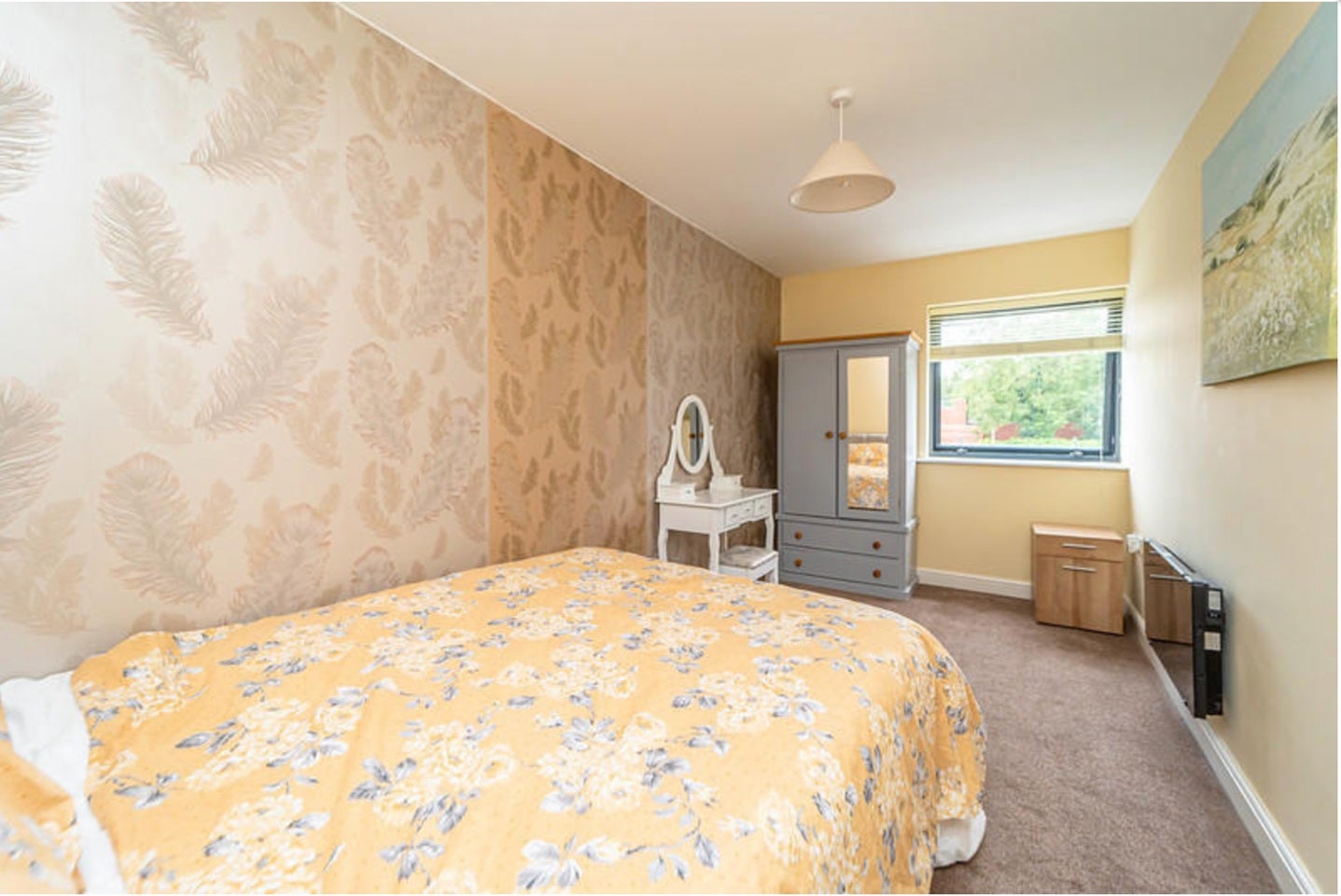 Flat Merridale Road in Wolverhampton