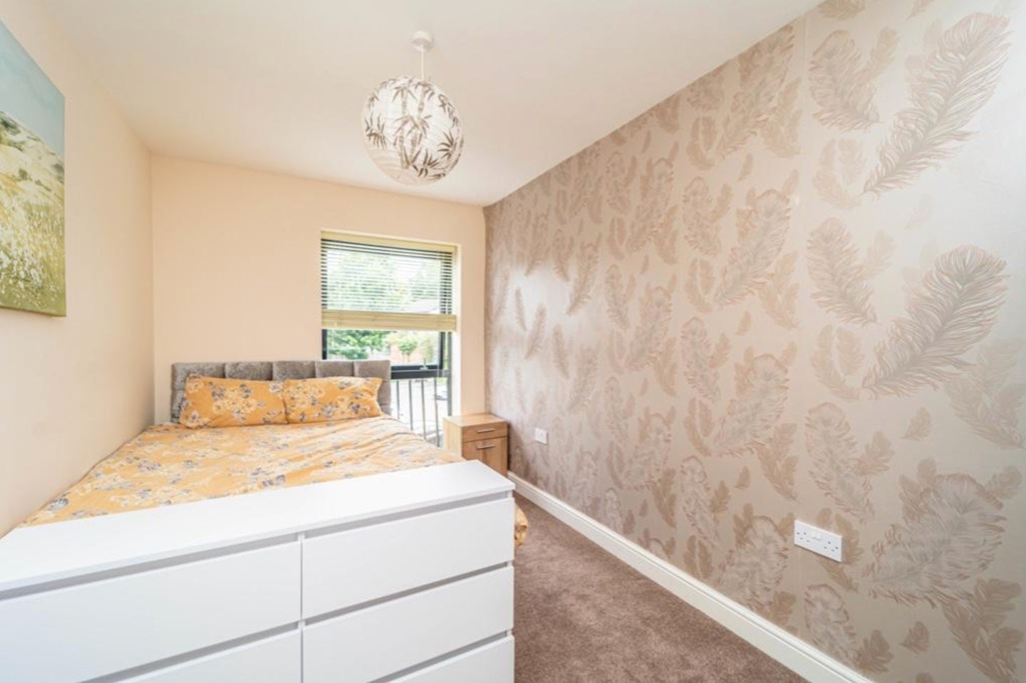 Flat Merridale Road in Wolverhampton