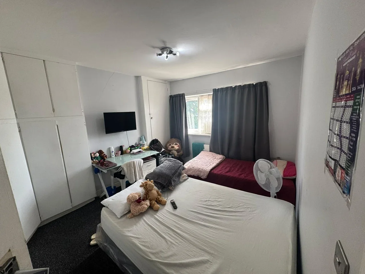 Room Roll Gardens in Greater London