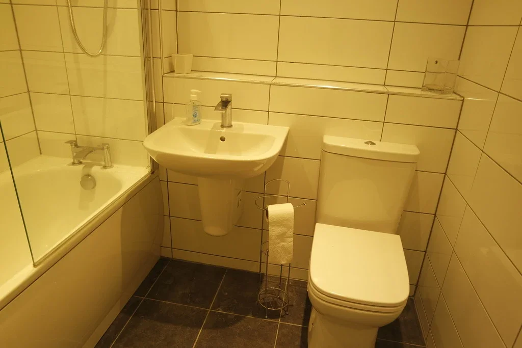Flat Harton Street in Greater London