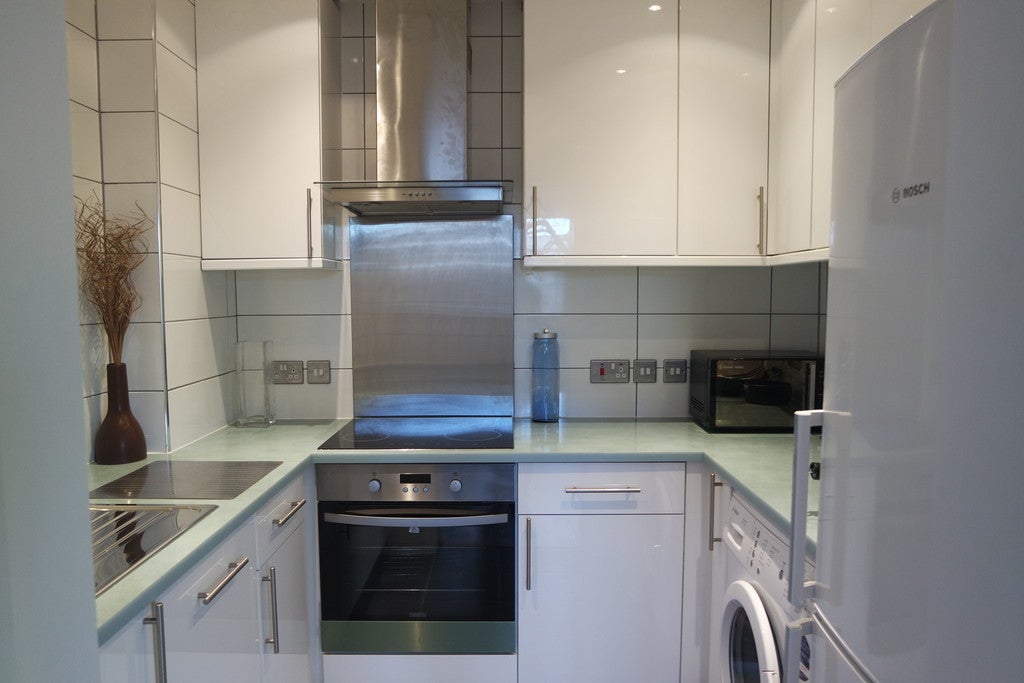Flat Harton Street in Greater London
