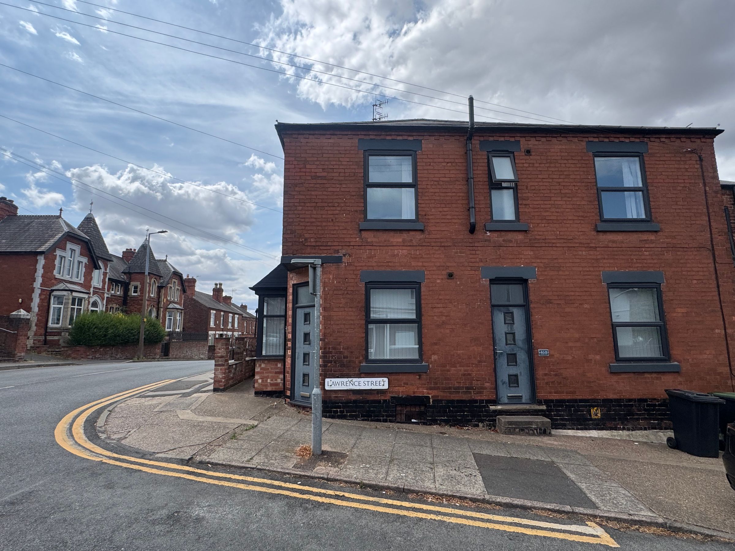 Flat Brookhill Street in Nottingham