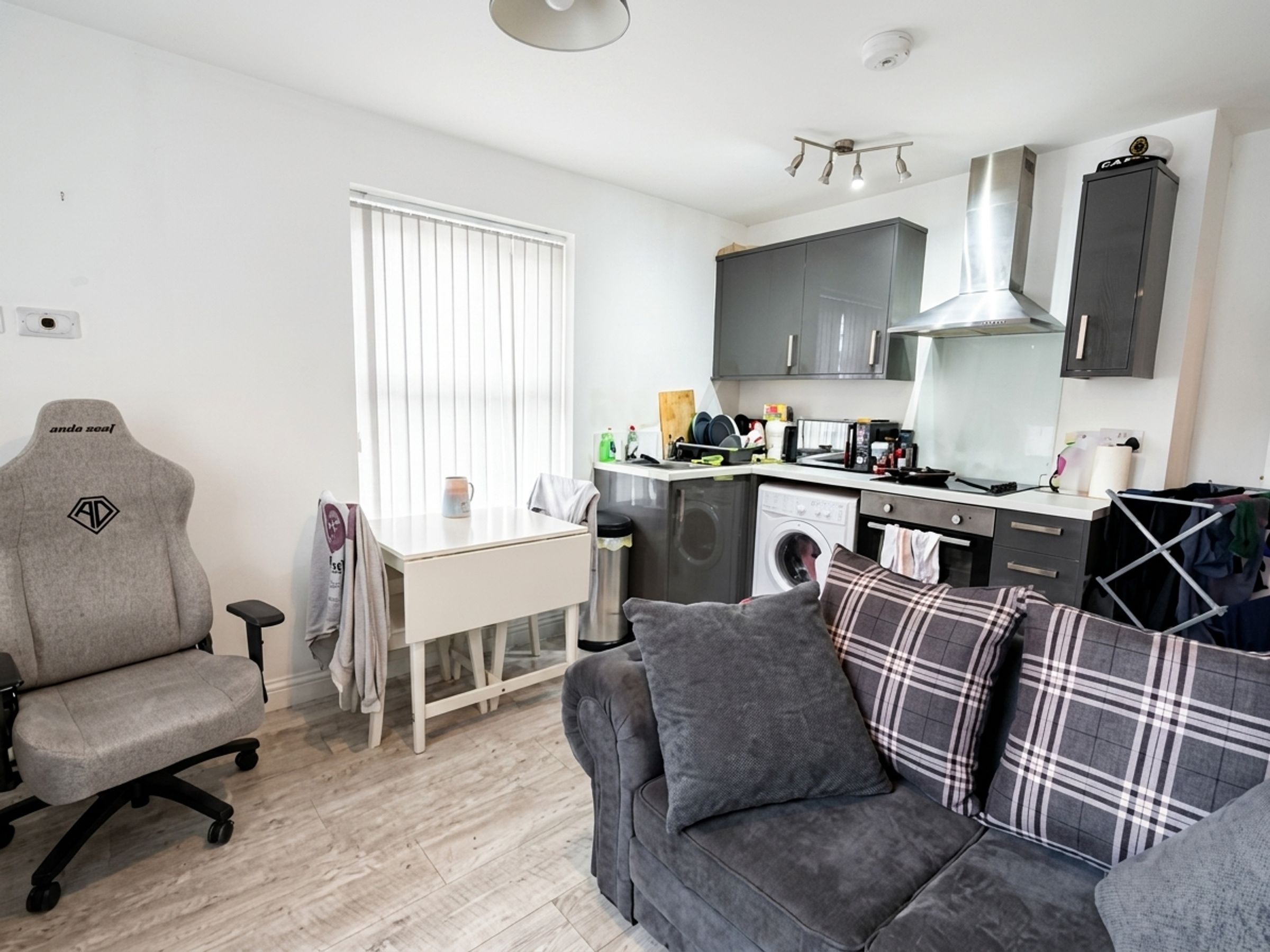 Flat Brookhill Street in Nottingham