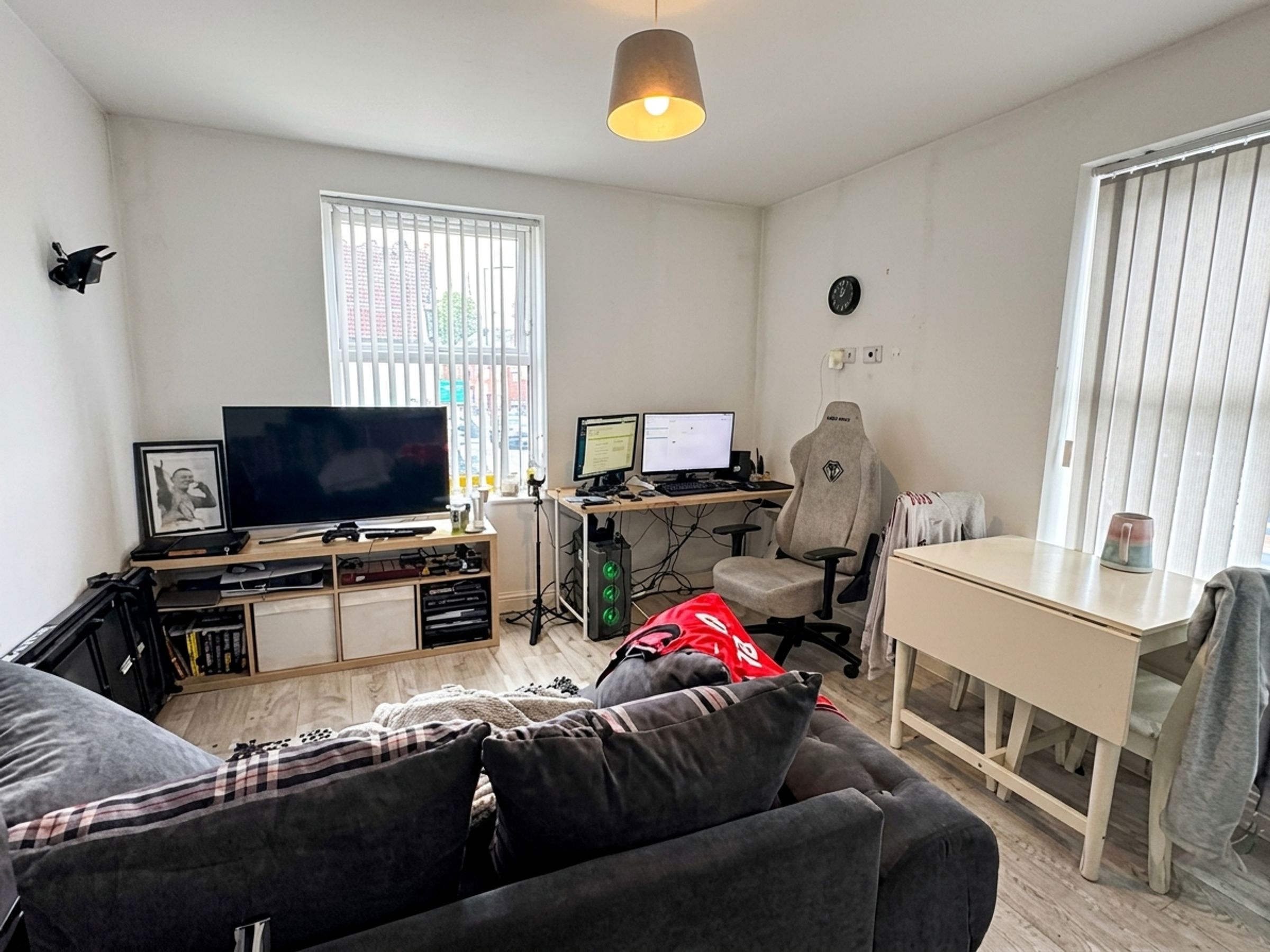 Flat Brookhill Street in Nottingham