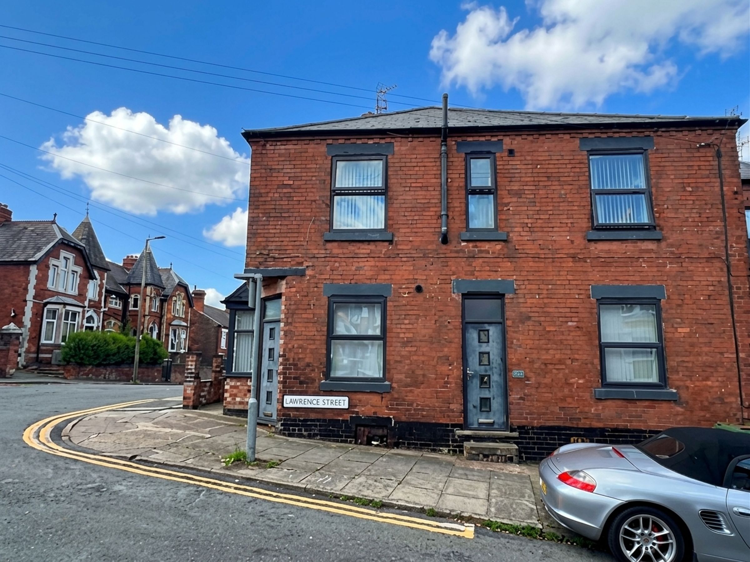 Flat Brookhill Street in Nottingham