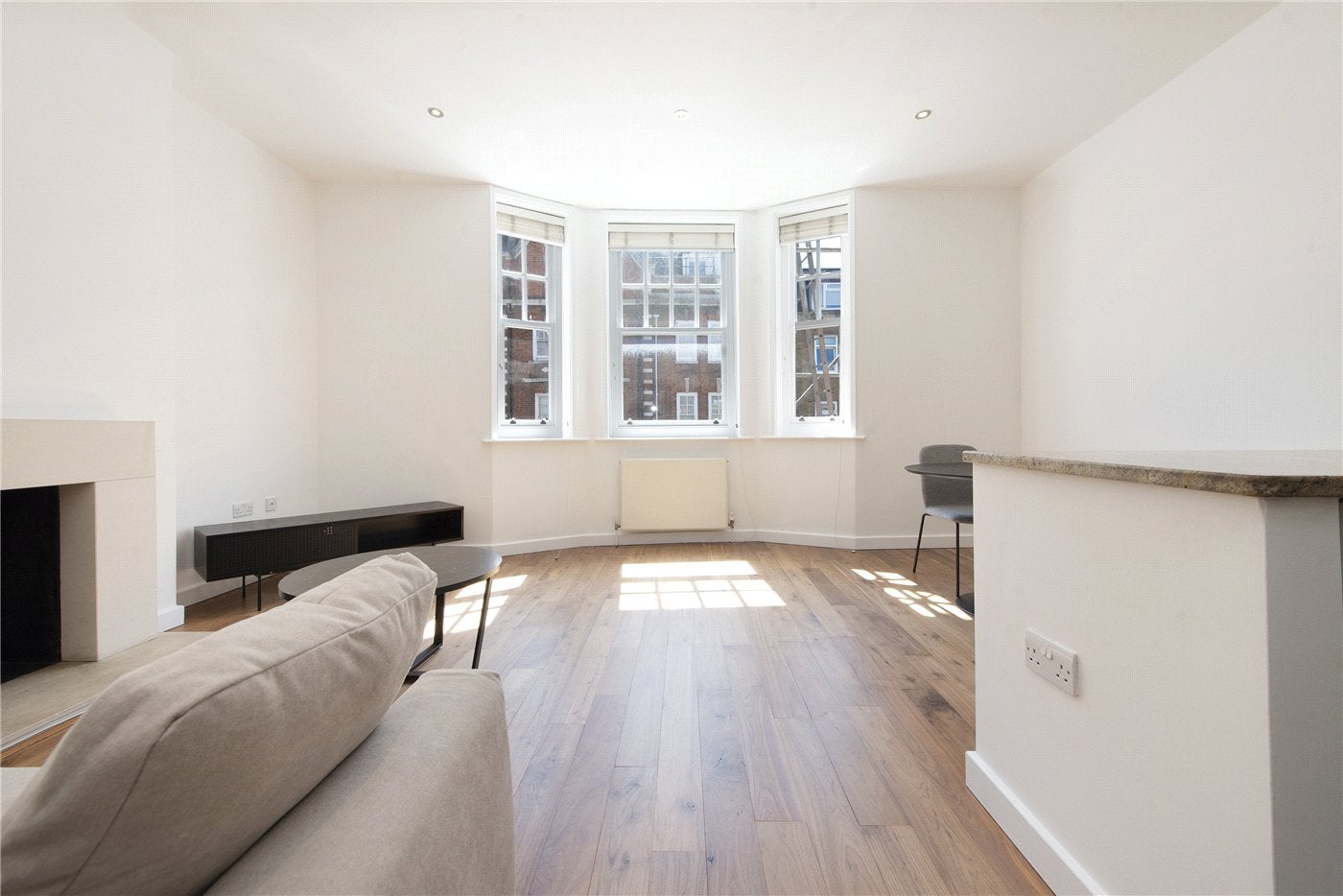 Flat Charlbert Street in City of Westminster