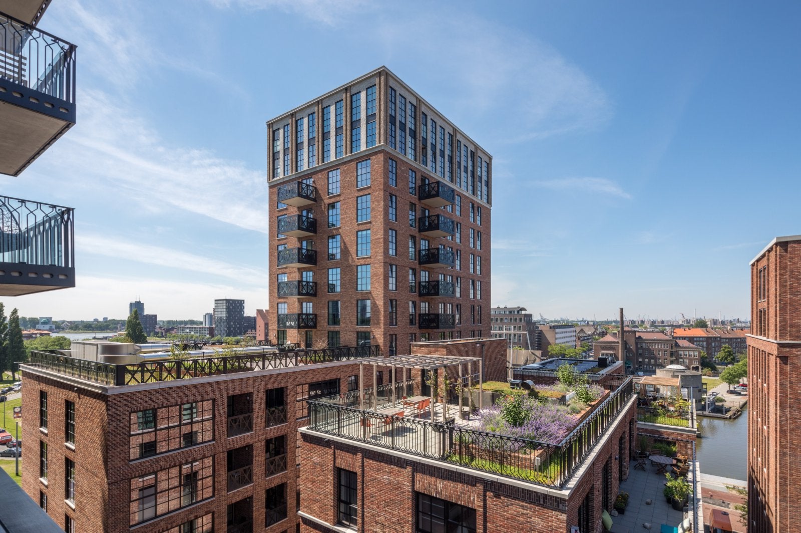 Appartement Karl Weisbardstraat 287 in Rotterdam