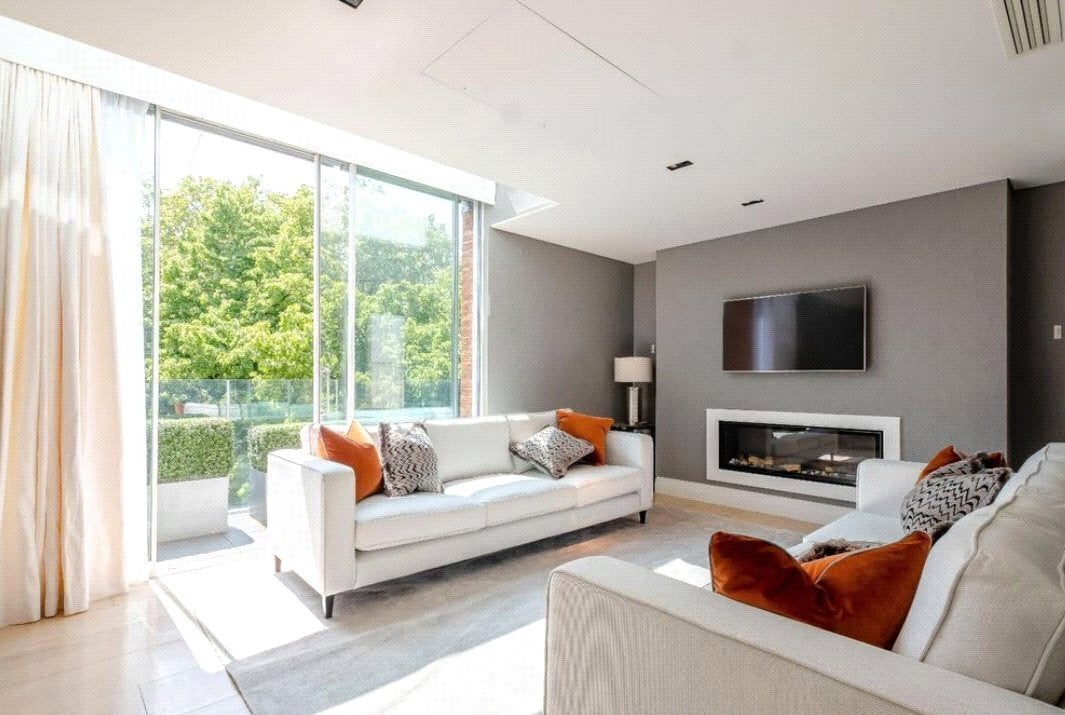 Flat Alston Road in Metropolitan Borough of Solihull