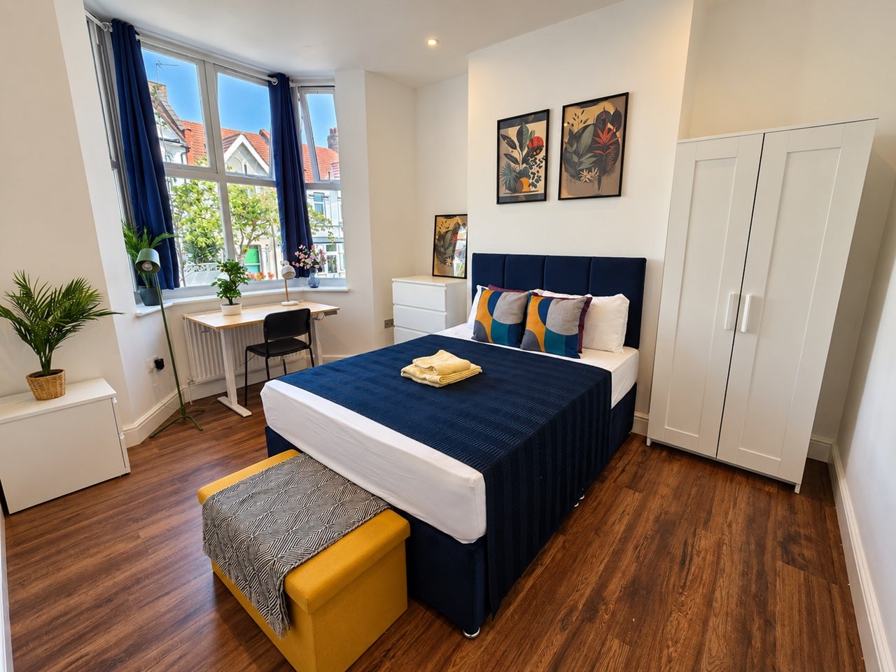 Room Linden Avenue in Greater London