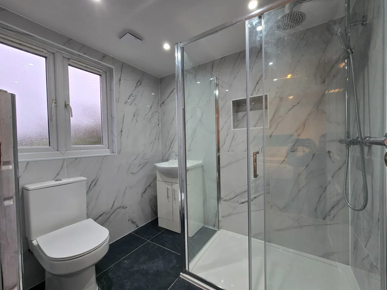 Room Linden Avenue in Greater London