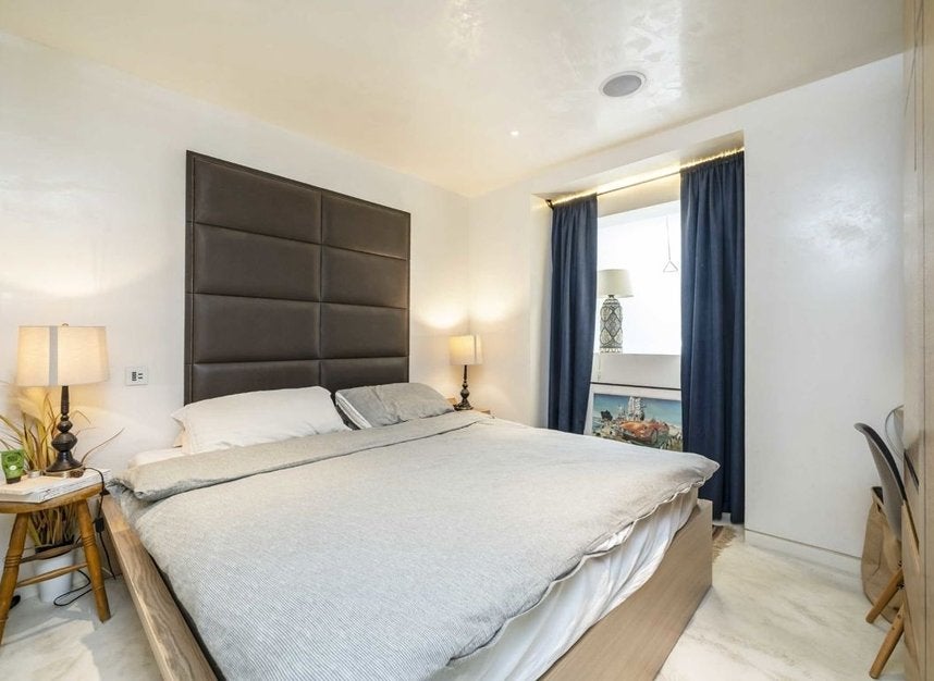 Flat Hereford Road in City of Westminster