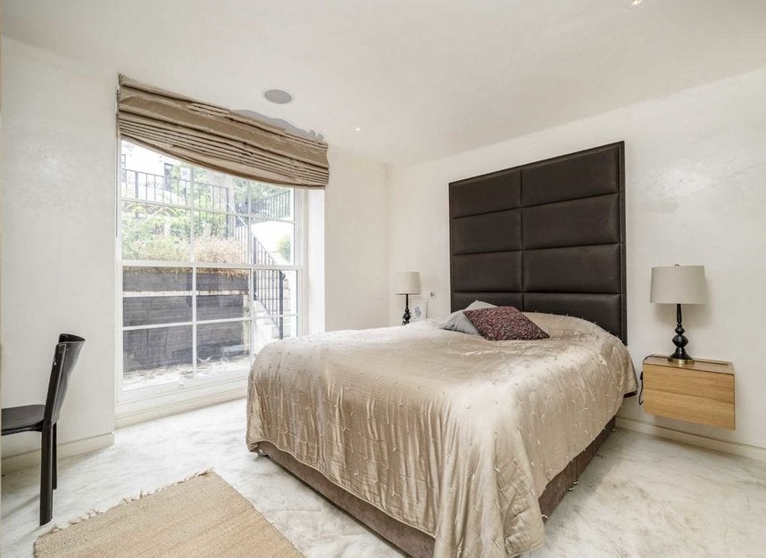 Flat Hereford Road in City of Westminster
