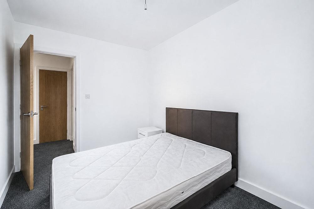 Flat Surrendale Place in City of Westminster