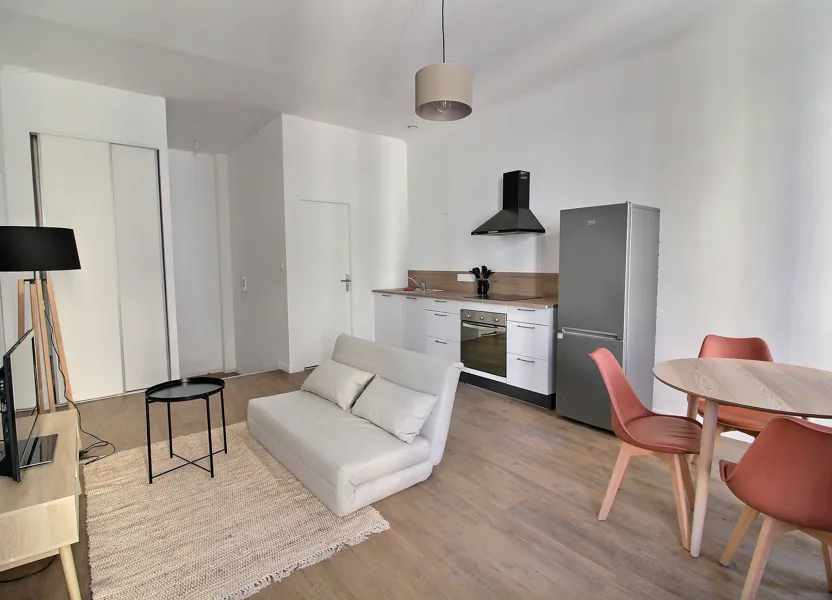 Flat Rue de Village in Marseille