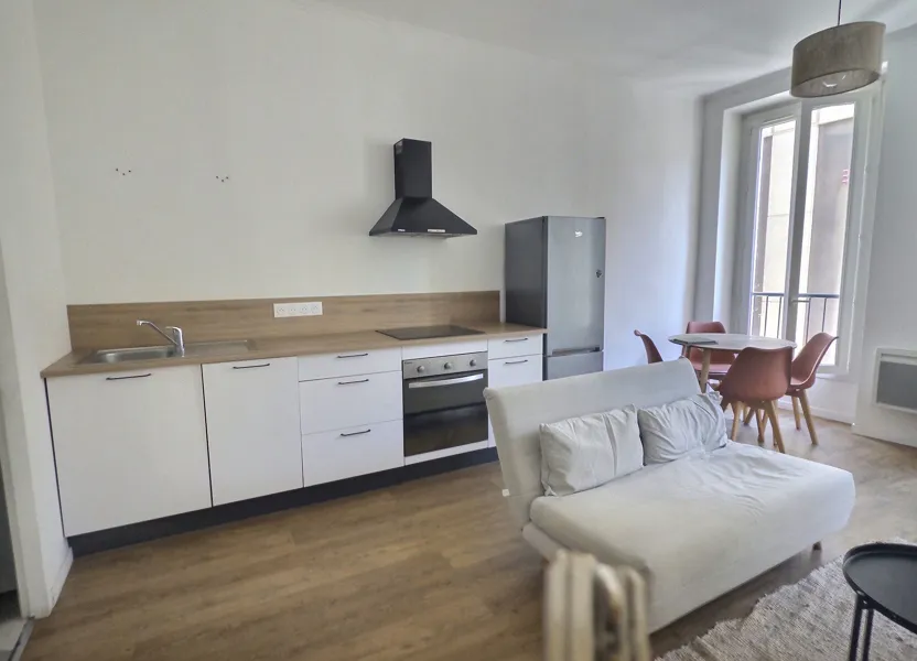 Flat Rue de Village in Marseille