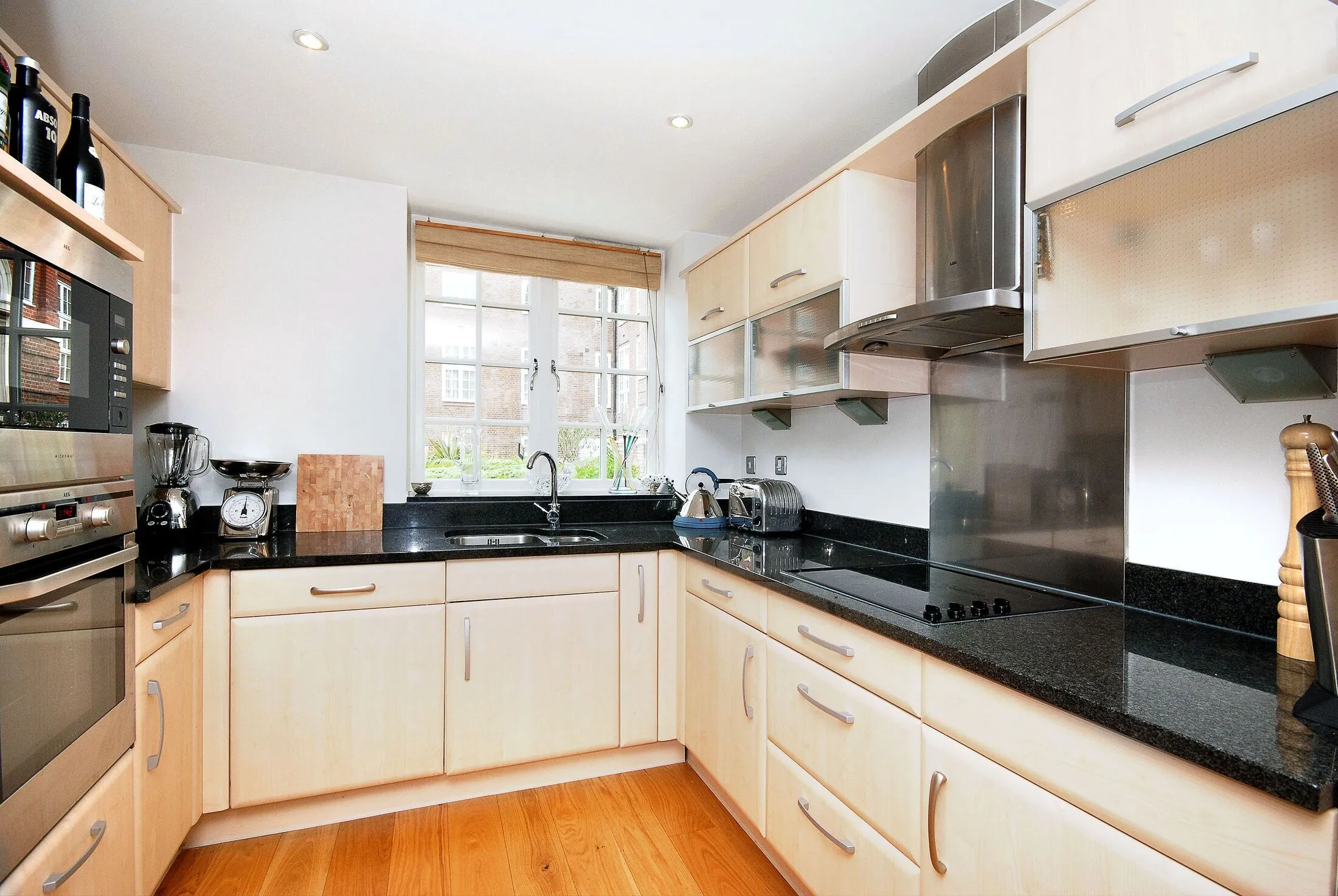 Flat Arcadian Place in Greater London