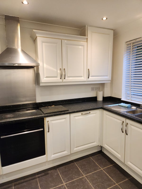 Room Rowood Drive in Metropolitan Borough of Solihull