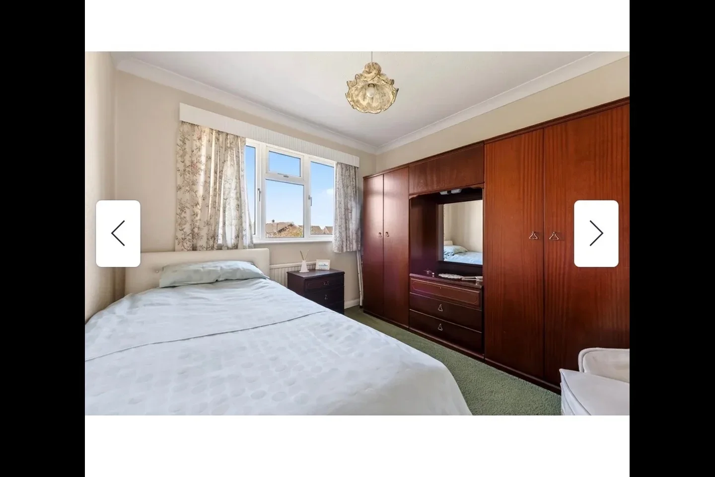 Room Lebanon Avenue in Greater London