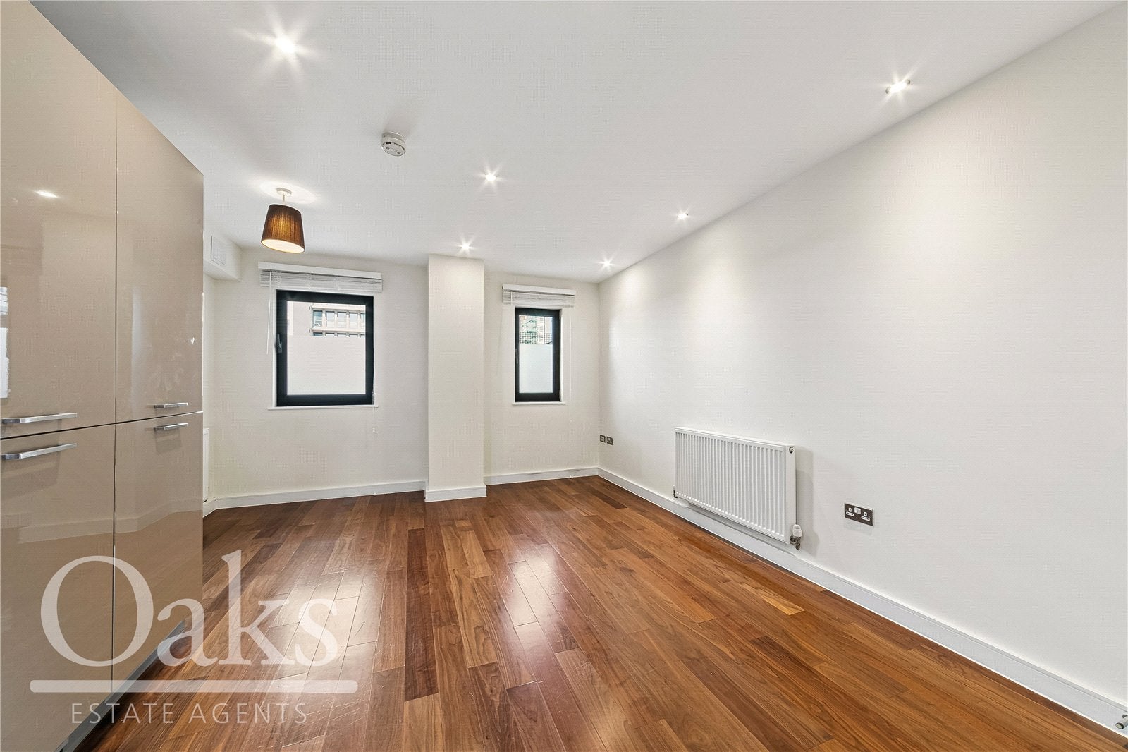 Flat Edridge Road in Greater London