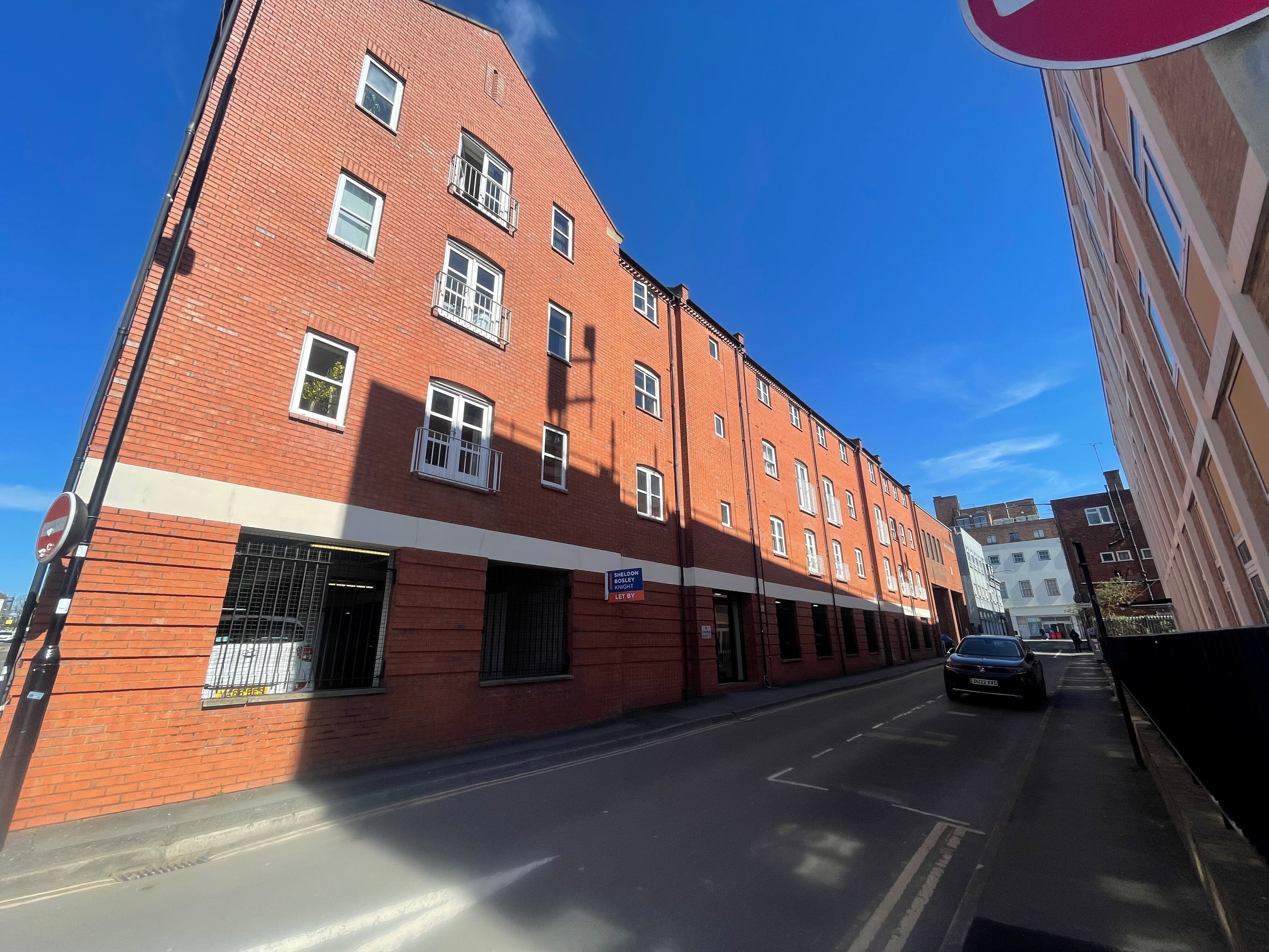 Flat Windsor Place in Royal Leamington Spa