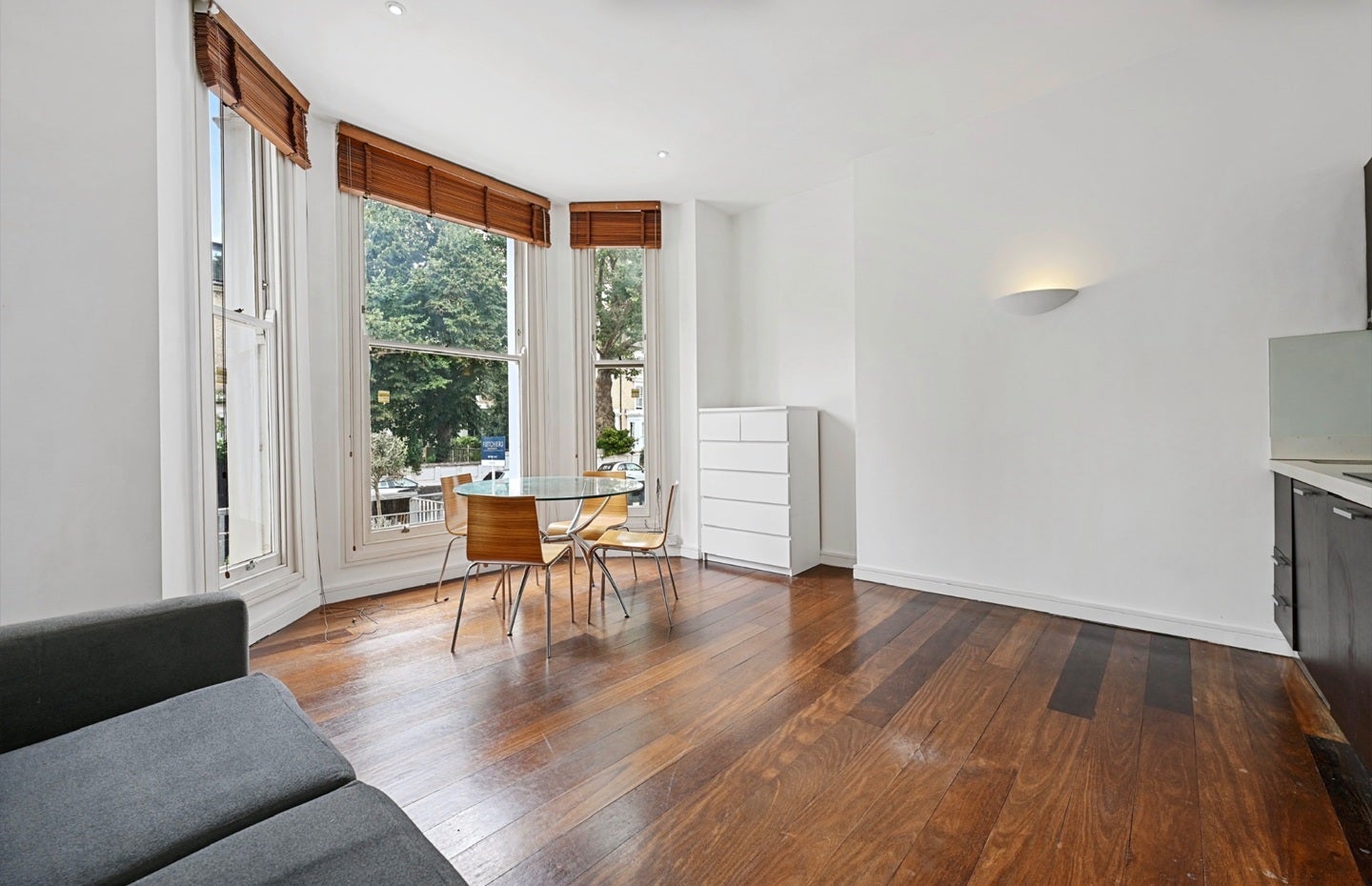 Flat Elsham Road in Greater London
