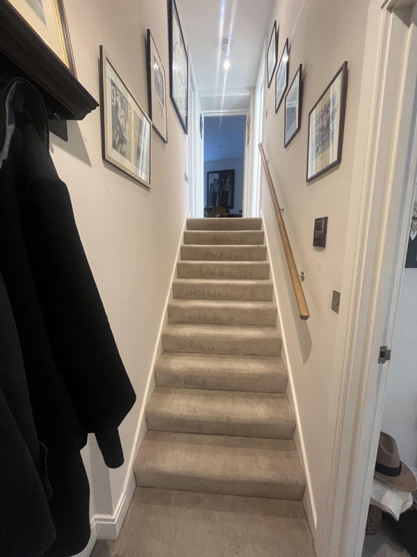 Room Fulham Road in Greater London