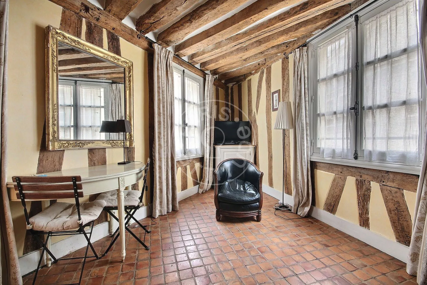 Appartement Rue Saint-Roch à Paris