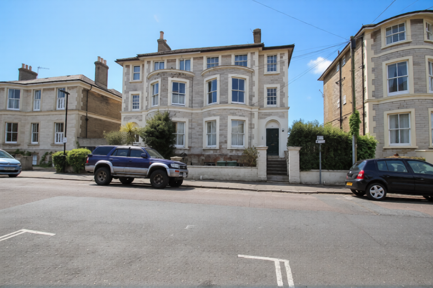 Flat The Strand in Ryde