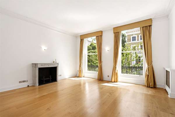 House Cathcart Road in Greater London