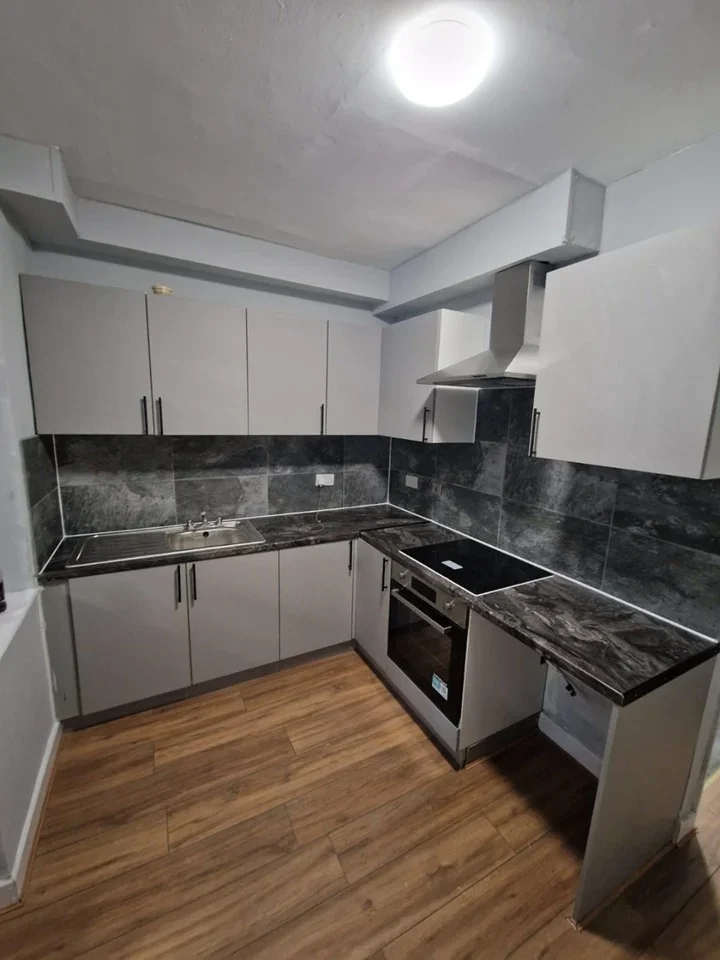 Flat Garth Road in Greater London