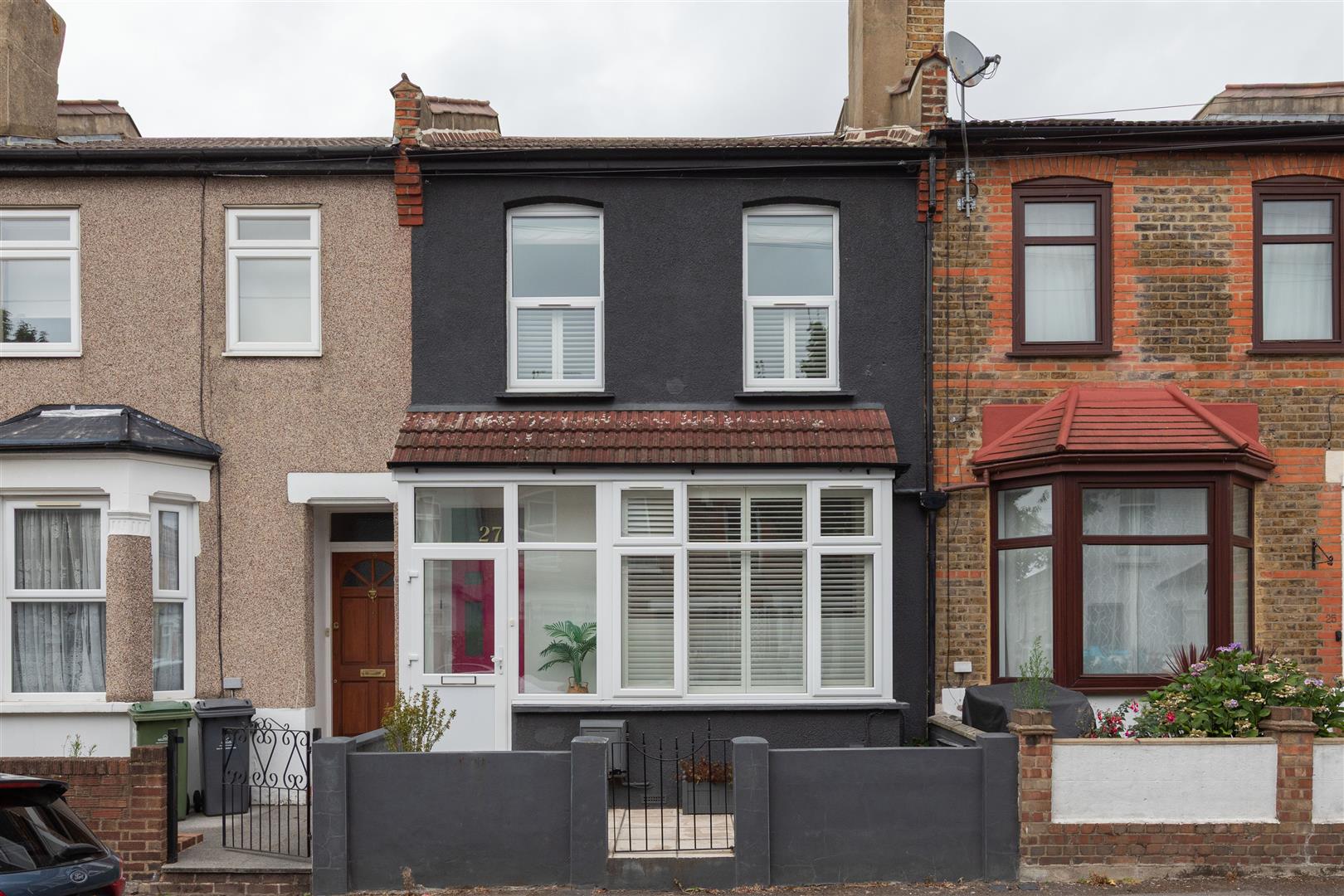 House Bunyan Road in Greater London