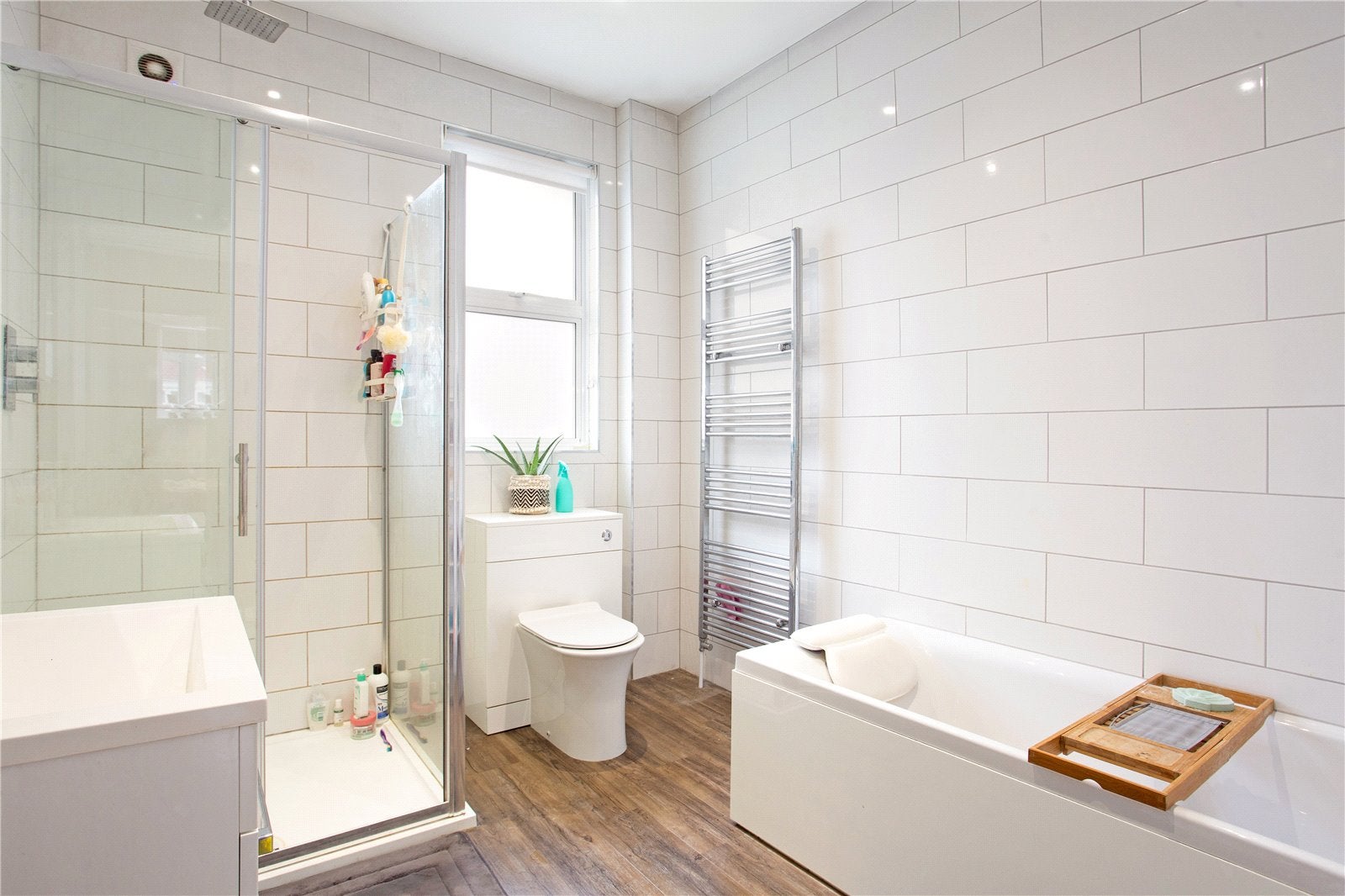 Flat Sudbourne Road in Greater London