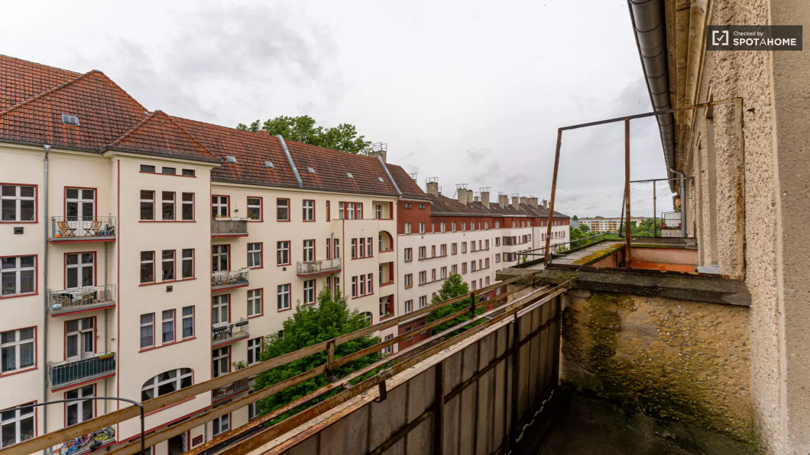Wohnung Flughafenstraße in Berlin