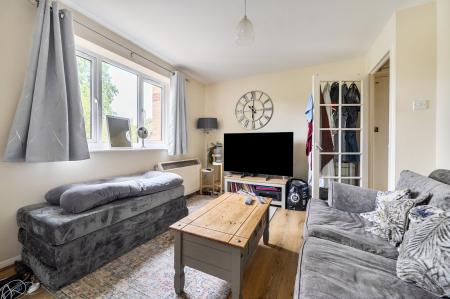 Flat Waddington Close in Greater London