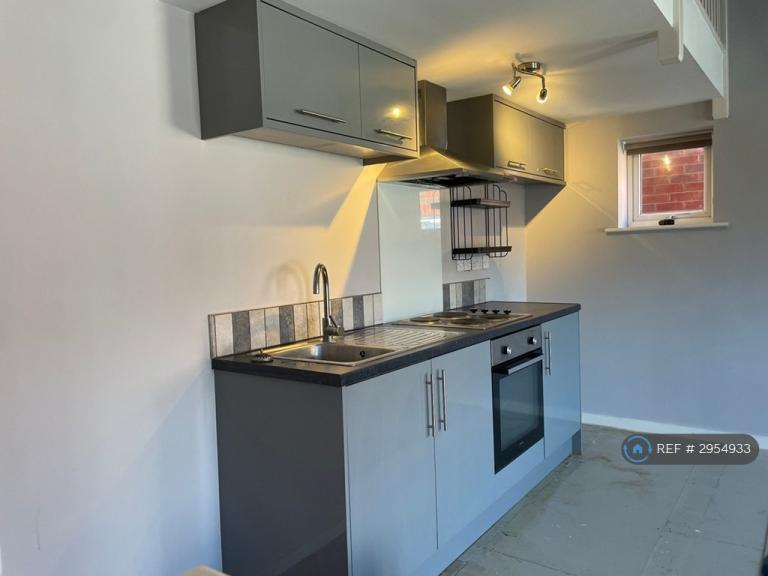 House Padside Close in Leicester