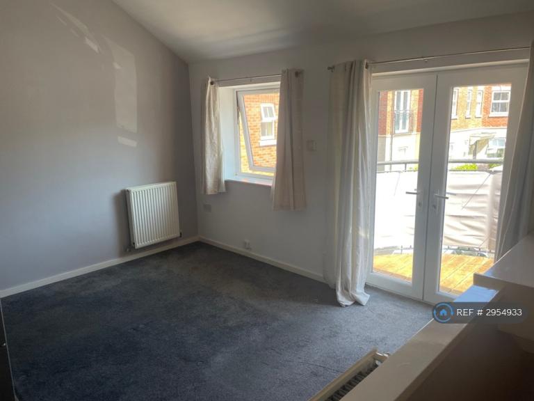 House Padside Close in Leicester