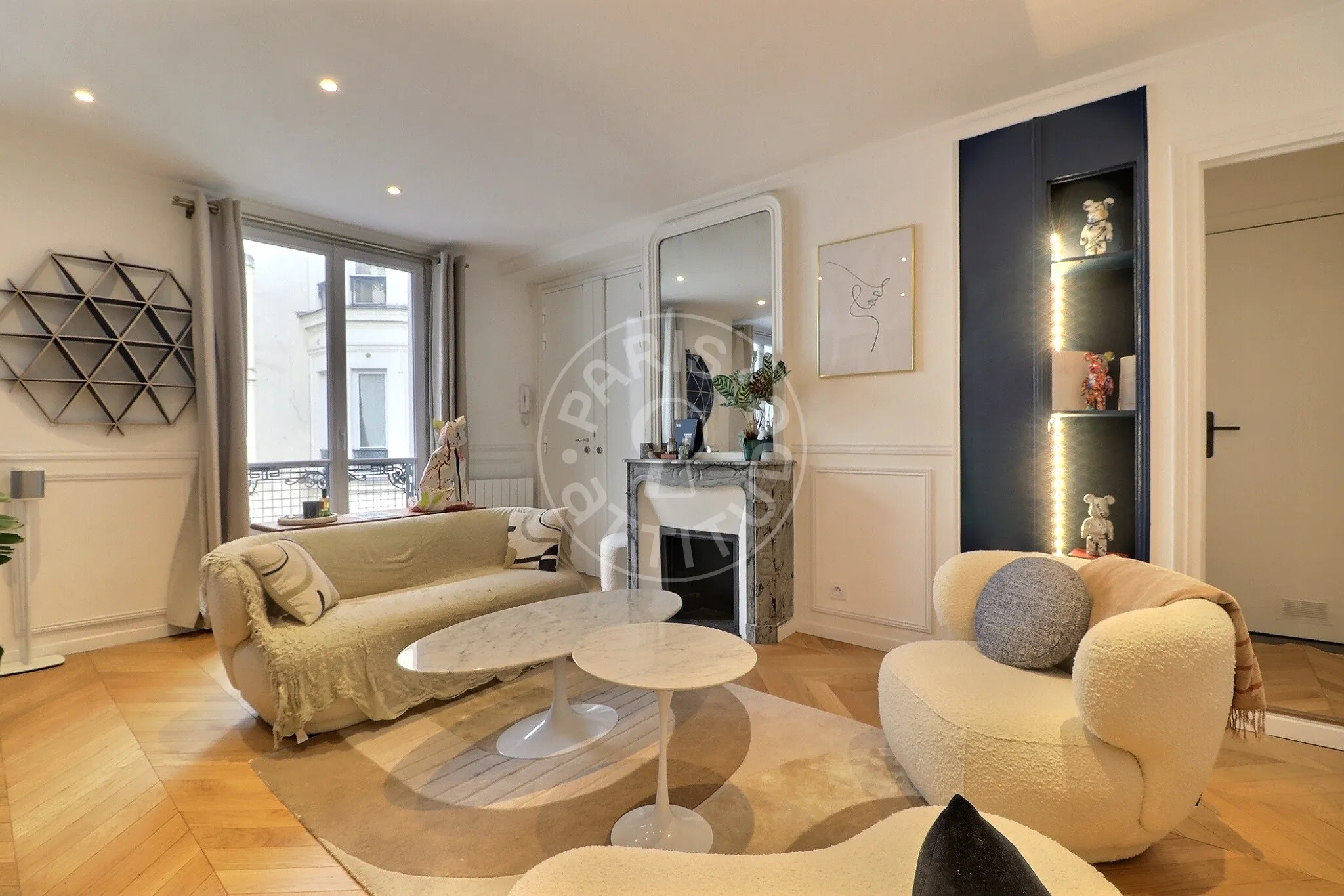 Flat Rue de Châteaudun in Paris
