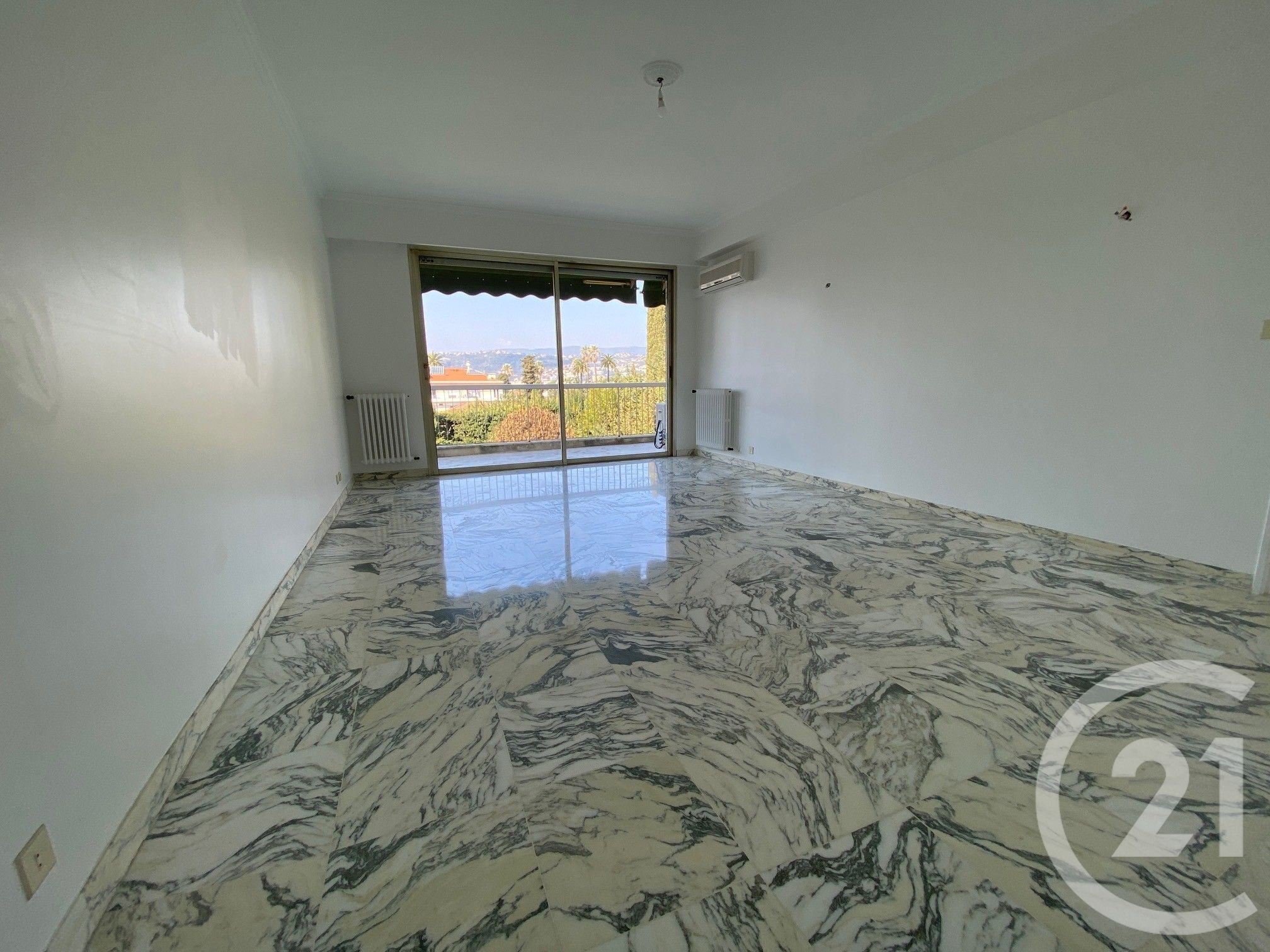 Flat Avenue Caravadossi in Nice