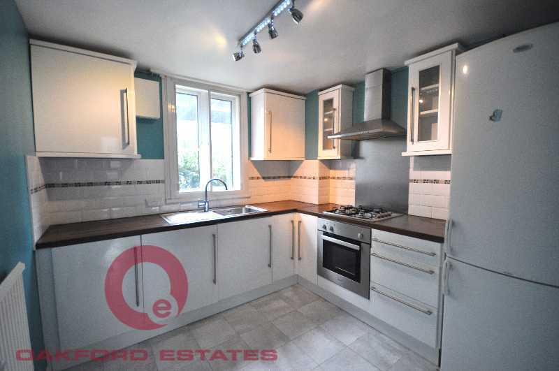 Flat Coopers Lane in Greater London