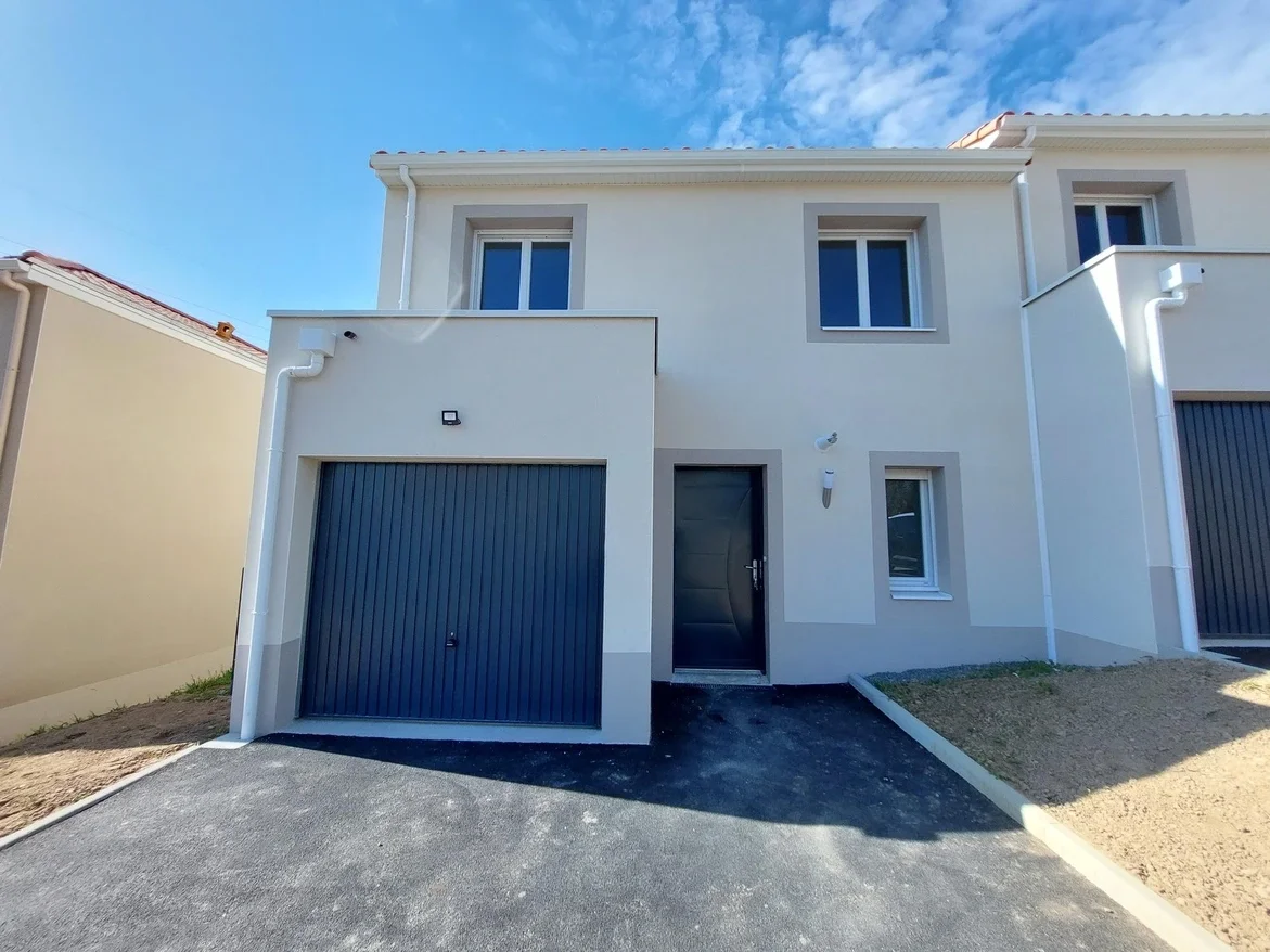 House Impasse Jeannine Blouin in La Roche-sur-Yon
