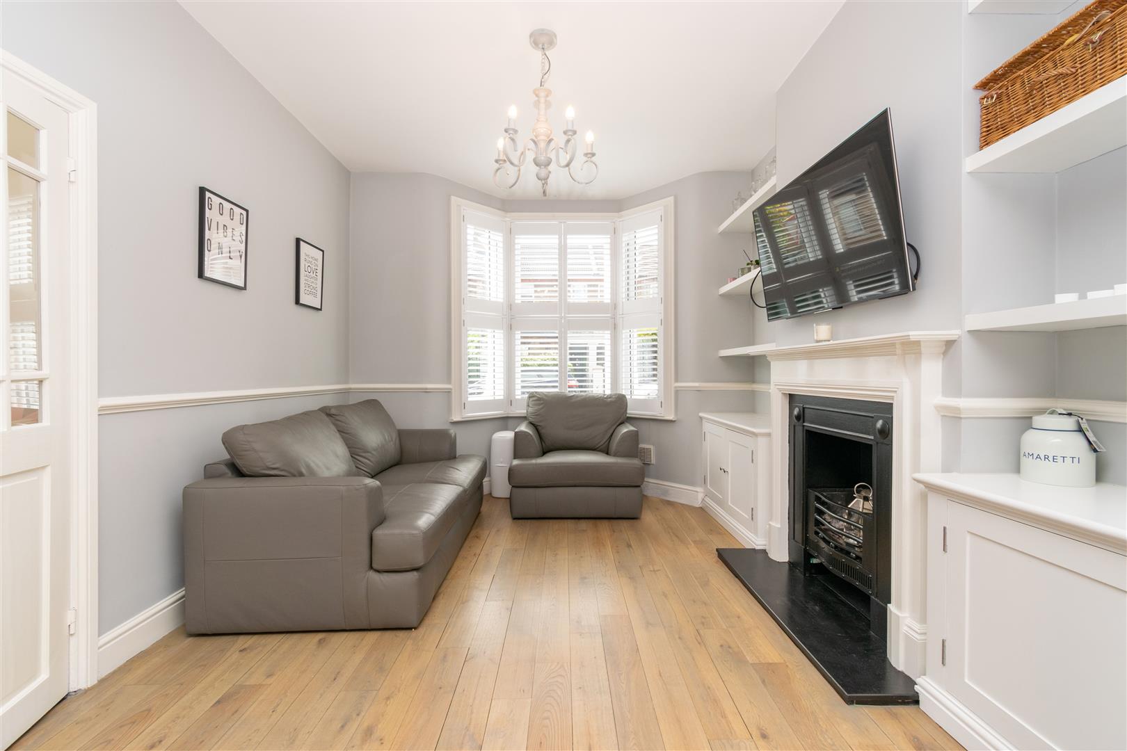 House Daisy Road in Greater London