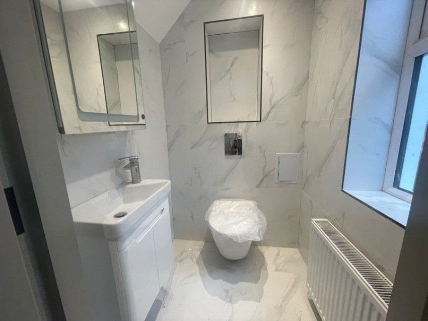 Flat Brockley Grove in Greater London